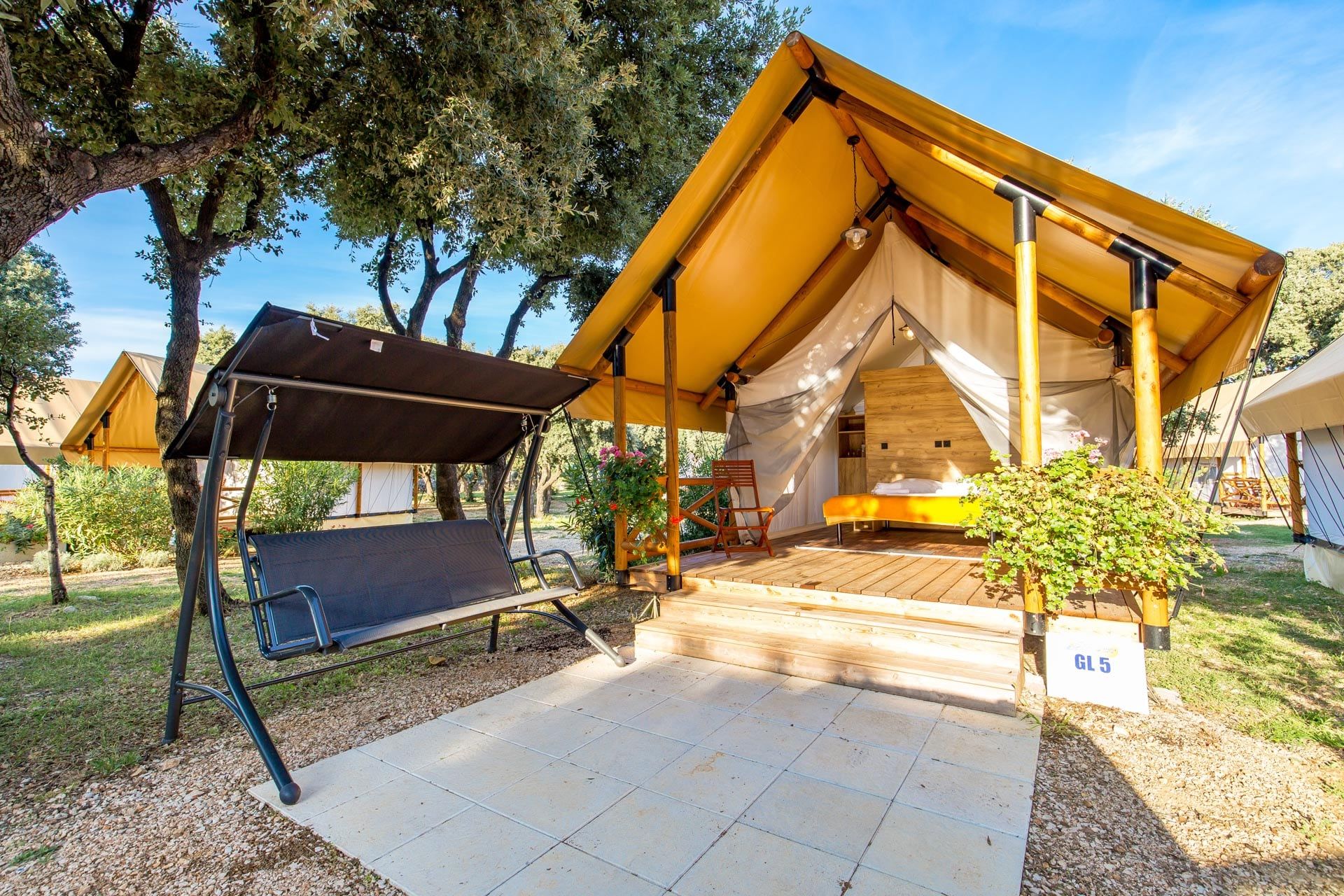 Glamping šator S izvana, s terasom